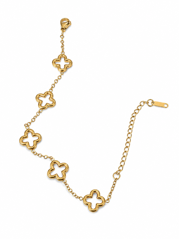 — A refined openwork clover design offering lightweight elegance and signature charm.